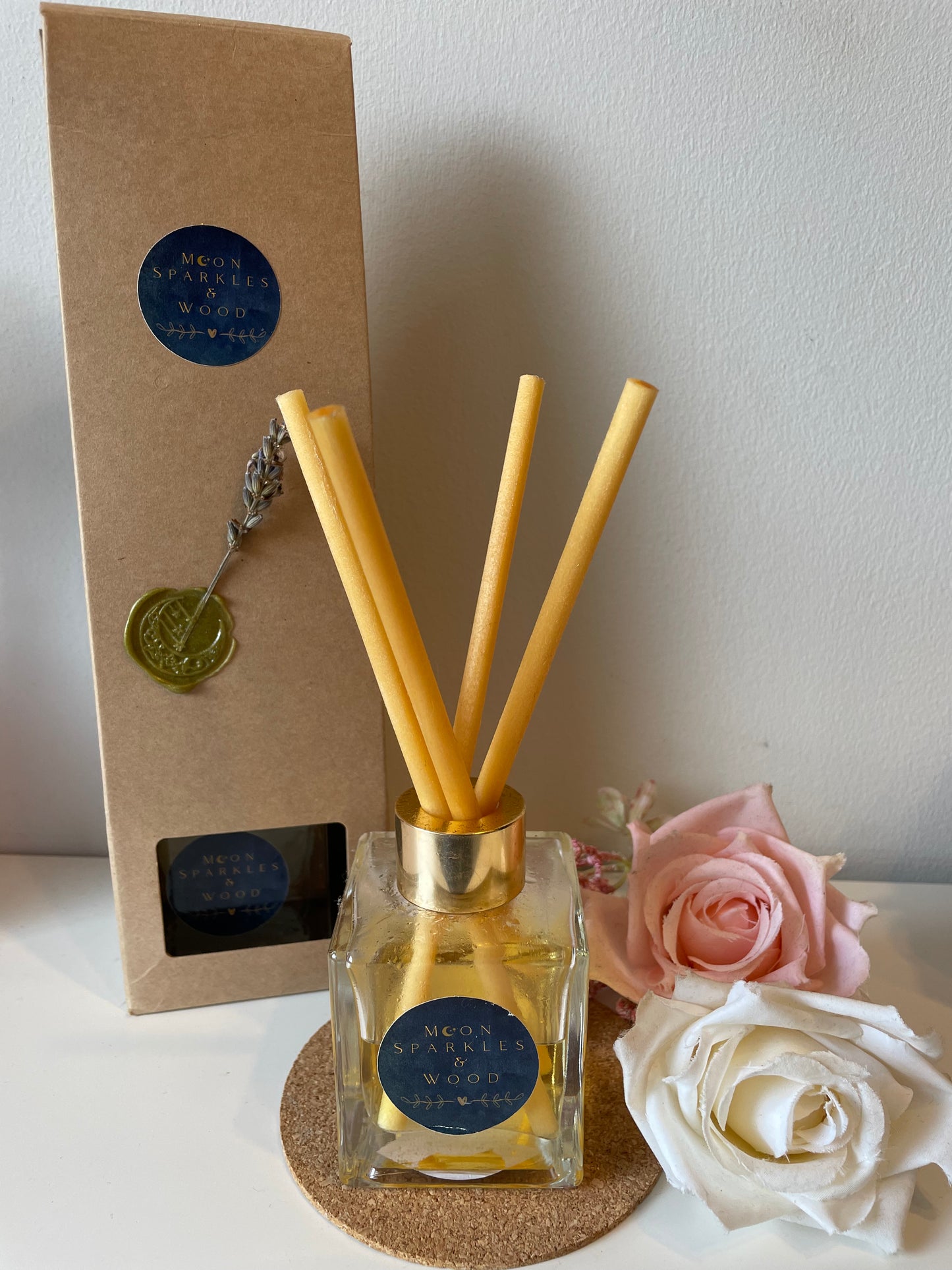 Reed Diffuser with Vegan base and gorgeous Essential / fragrance oils to create the perfect scent in a stylish glass bottle. 100ml