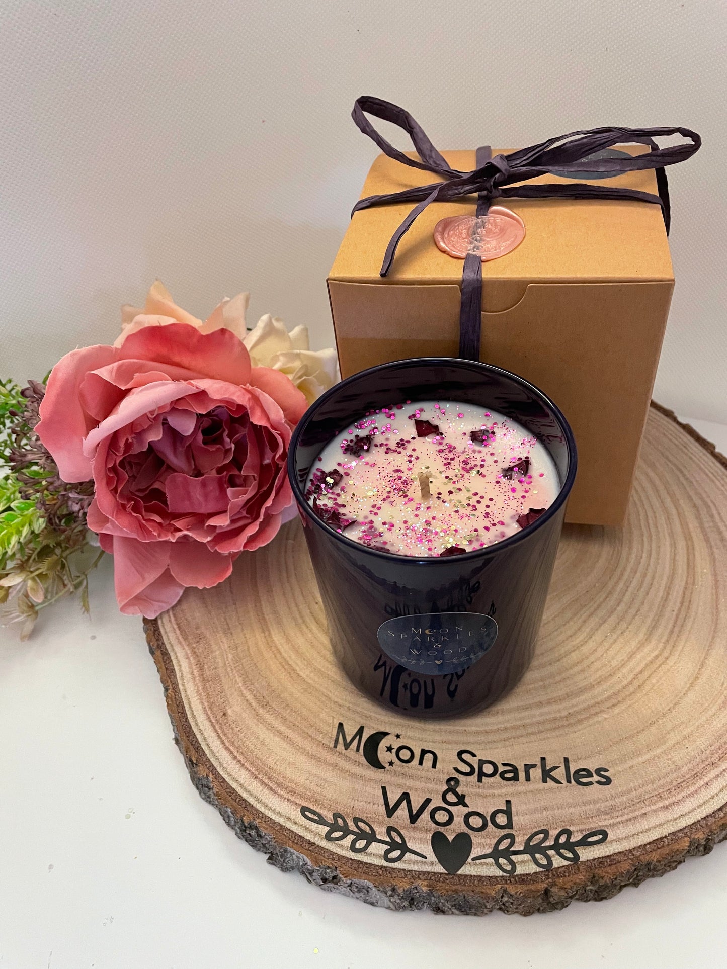 VELVET ROSE & OUD -220g soy candle